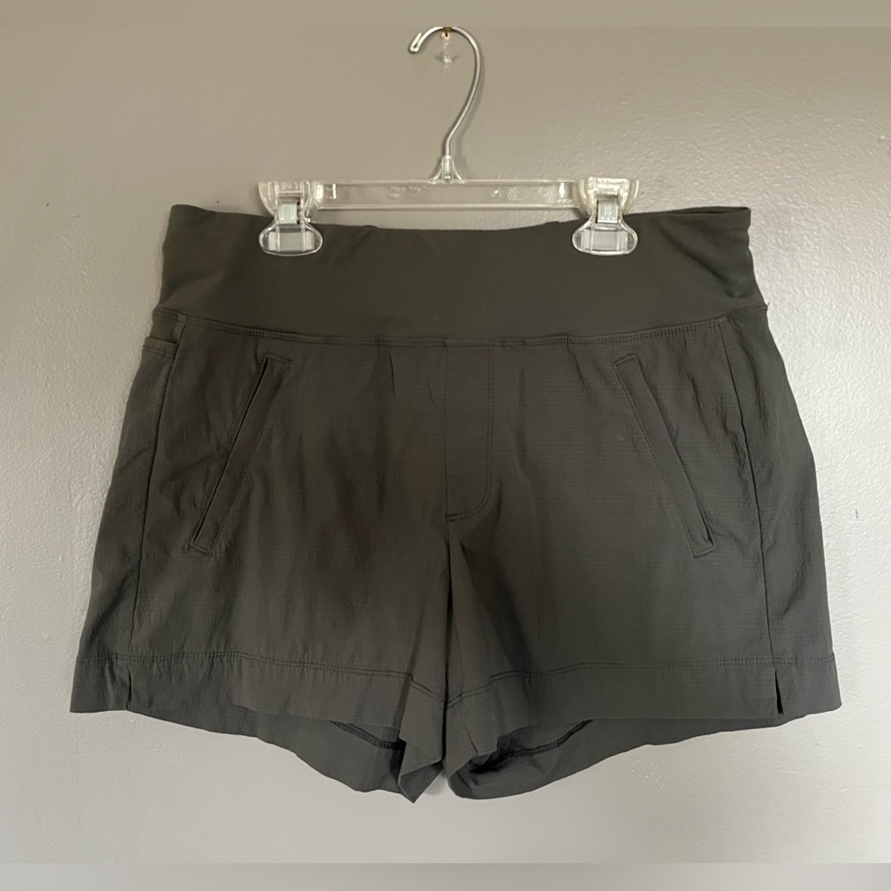 Athleta Trekki North Short - Picture 4 of 5